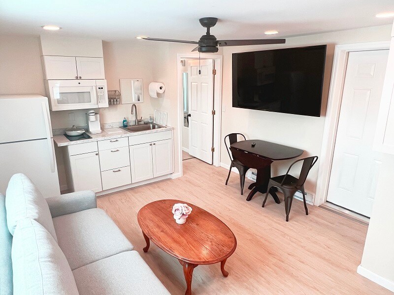 Foto principal - 745 Bagdad Rd