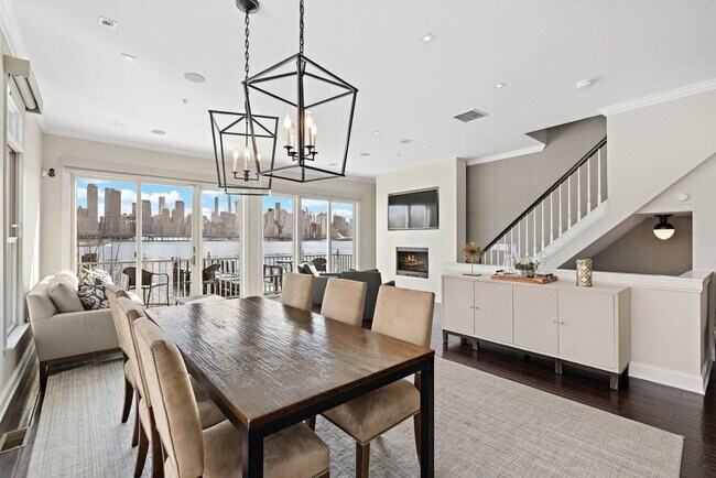 Foto del edificio - 443 Albany Ct