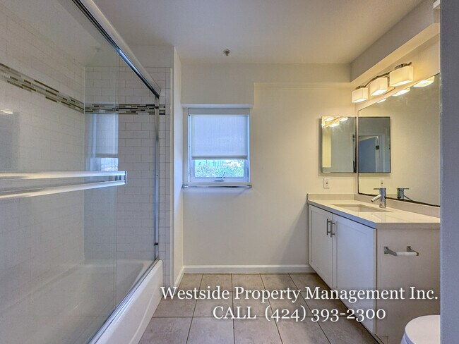 Foto del edificio - 4980 S Centinela Ave