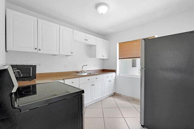 Foto del edificio - 2415 Pierce St