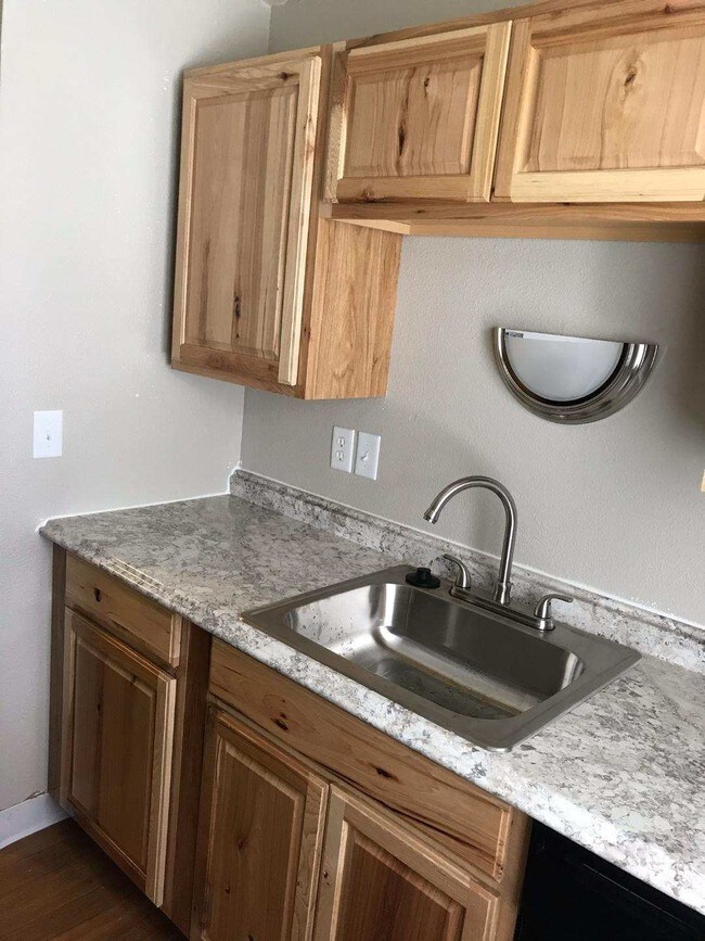 Foto del edificio - 2308 NE 34th St