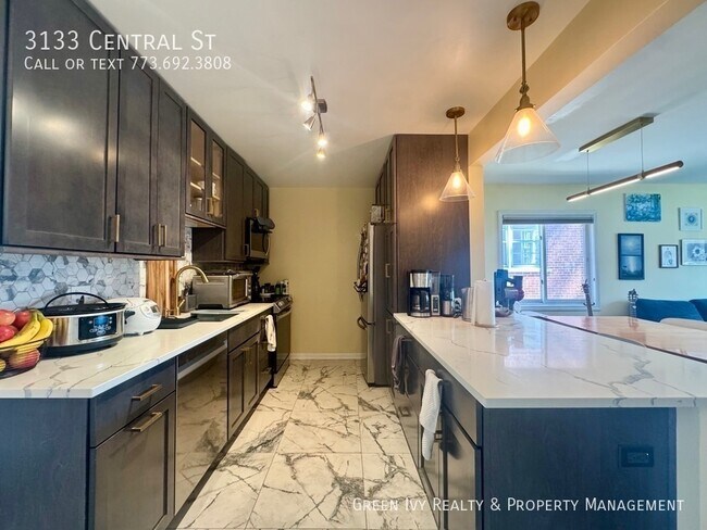 Foto del edificio - 3133 Central St