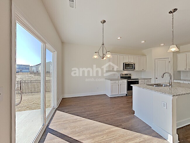 Foto del edificio - 5404 Lake Water Ct