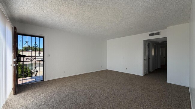 Foto del edificio - 2514 E Andrews Ave