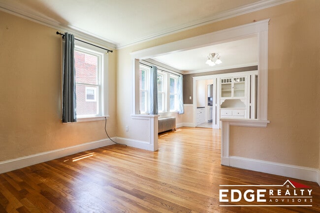 Building Photo - 71 Colborne Rd