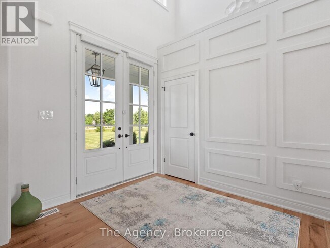 Photo du bâtiment - 51075 Deeks Rd S