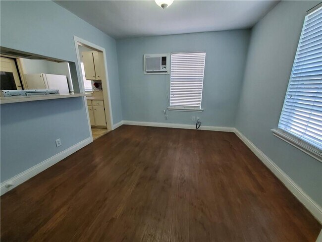 Foto del edificio - 1729 3rd St