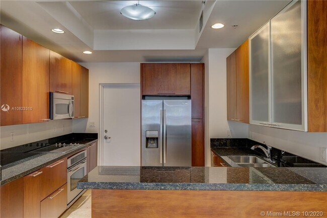 Building Photo - 1607 Ponce de Leon Blvd