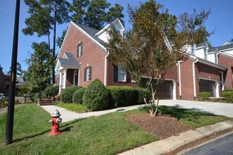 Building Photo - 114 Prestonian Pl