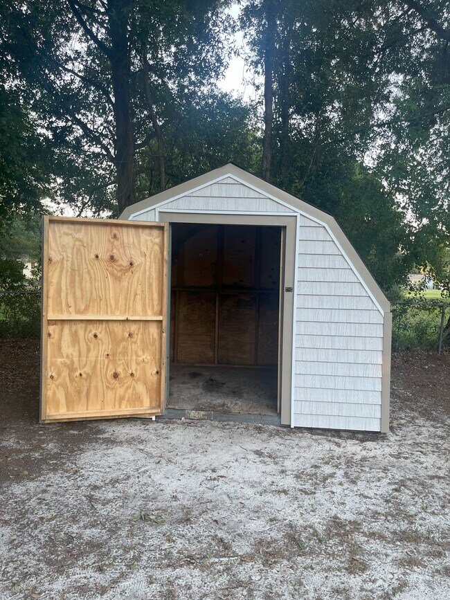 Building Photo - 10406 Tanton Rd