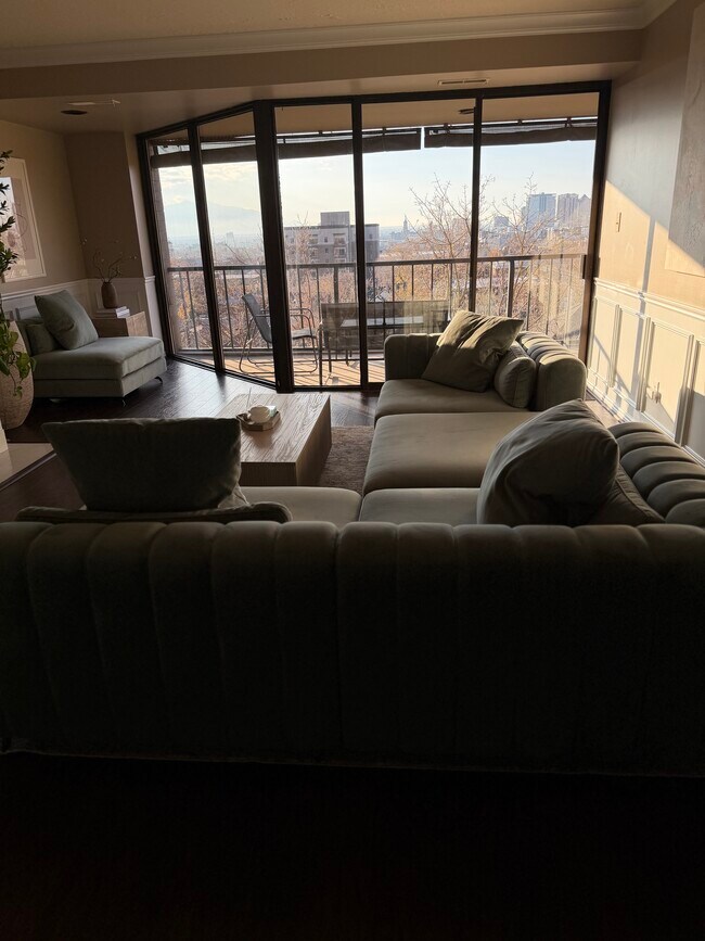 Foto del edificio - 426 S 1000 E