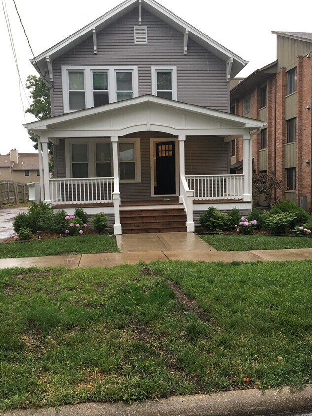 Primary Photo - 146 N Brockway St