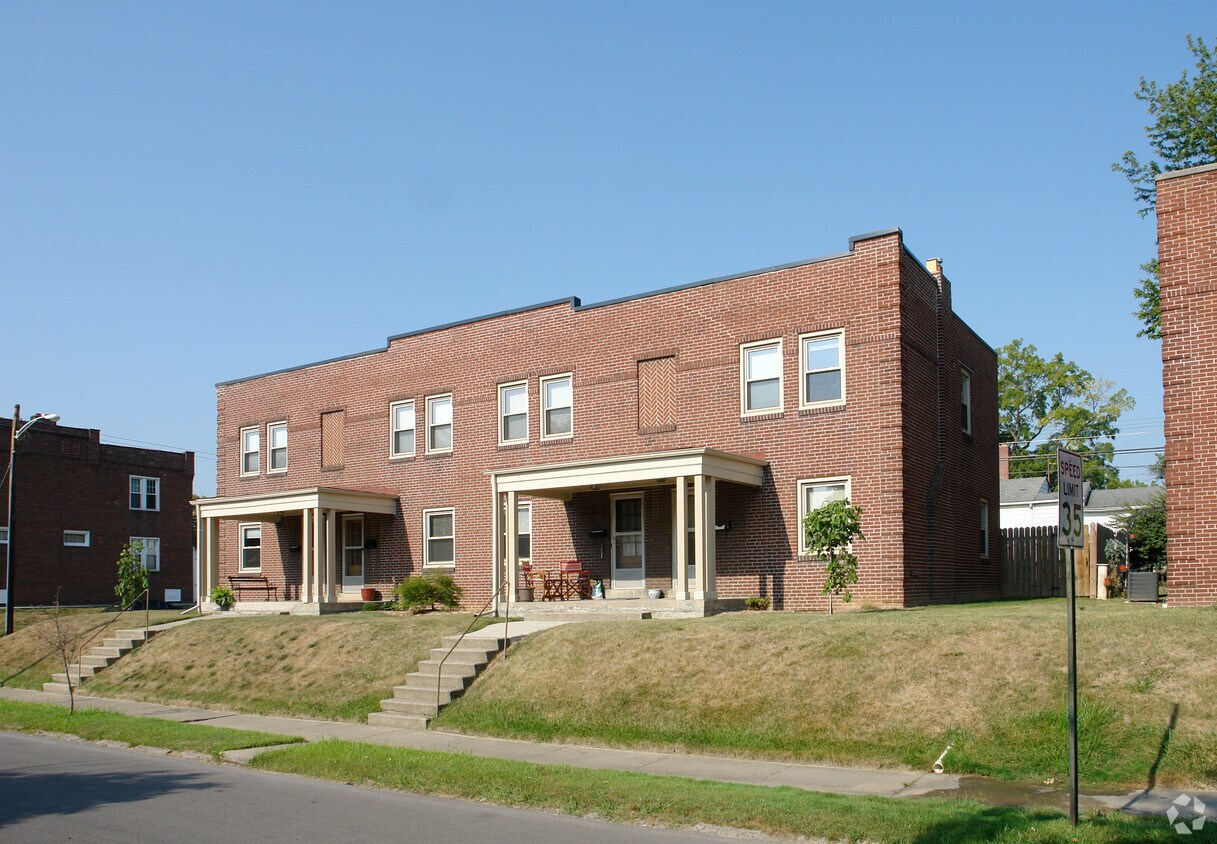 Primary Photo - 1445-1451 Northwest Blvd