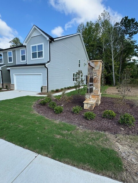 Foto del edificio - 1212 Bessie Ct