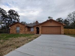 Building Photo - 3806 Spring Hollow Cir