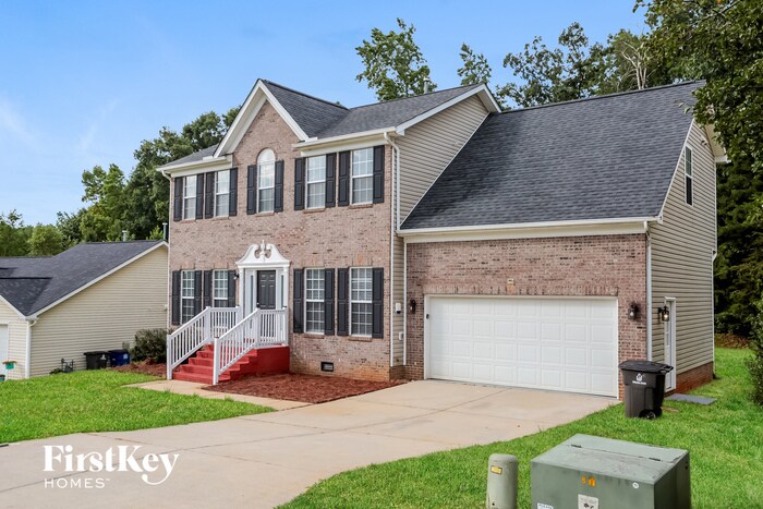 Primary Photo - 130 Creekview Dr