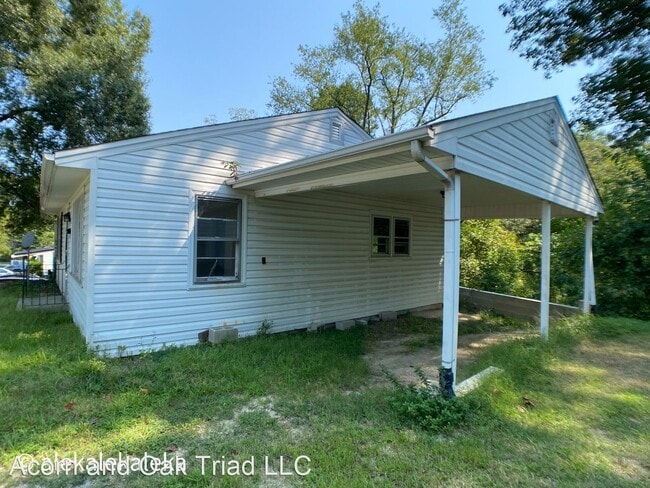 Building Photo - 3 br, 1 bath House - 507 Cox Ave.