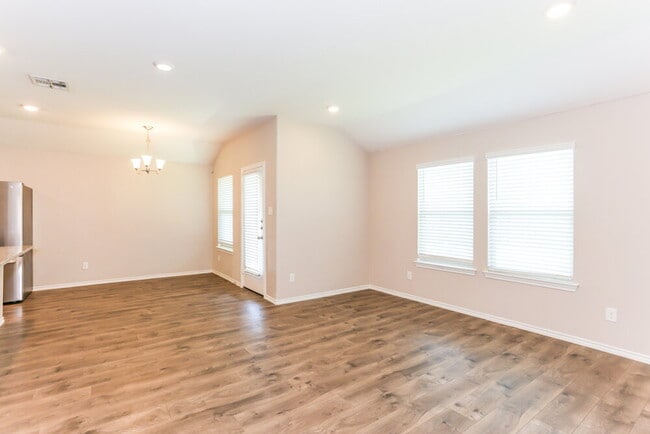 Building Photo - 980 Alton Dr