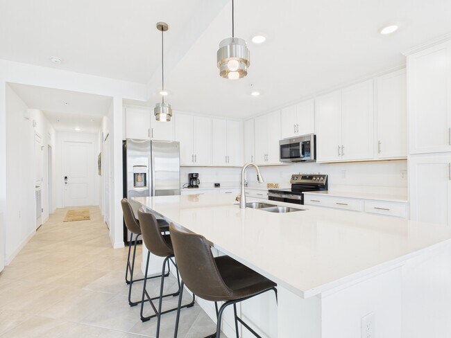 Building Photo - 5555 Double Eagle Cir