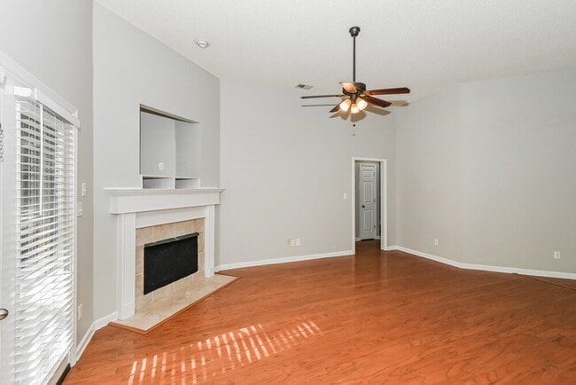Building Photo - 196 Fairway Trace Dr