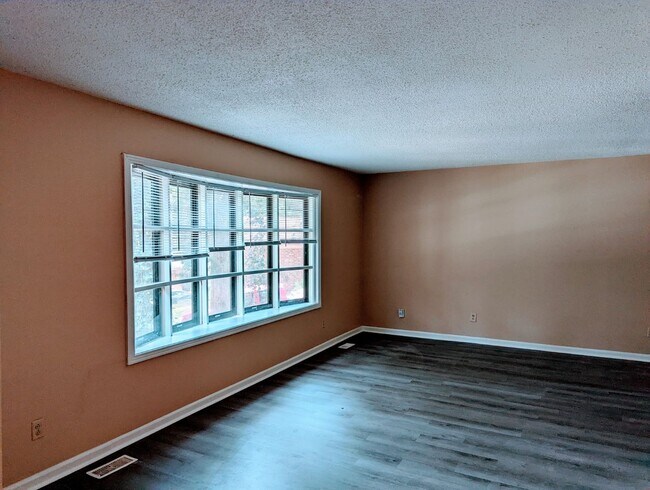 Building Photo - 2803 Coosa Cir NW