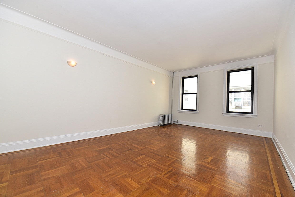 Primary Photo - 3170 34th St