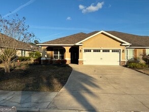 Building Photo - 102 Miller Ct