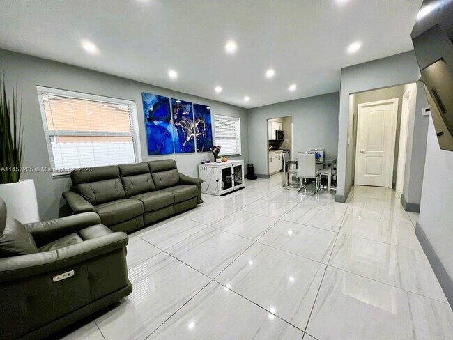 Foto del edificio - 919 NW 103rd St