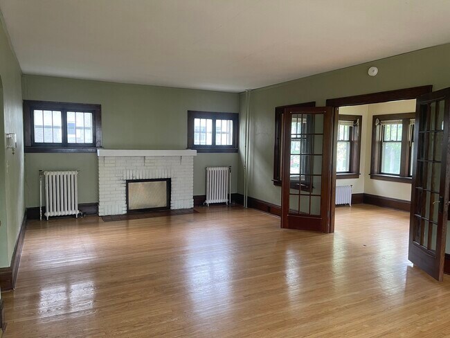 Living Room - 1643 Berkeley Ave
