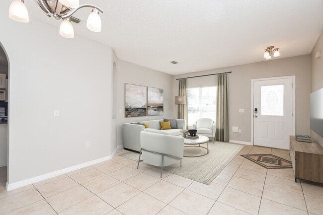 Building Photo - 623 Cotulla Dr