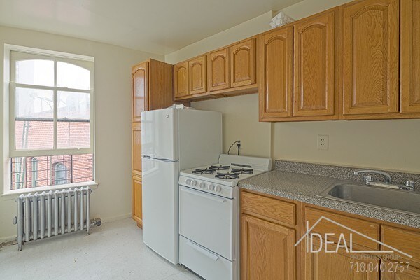 Foto del edificio - Welcome Home! 1 BR in Brooklyn Heights!