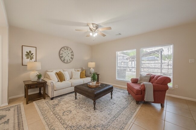 Foto del edificio - 18339 Beaverdell Dr