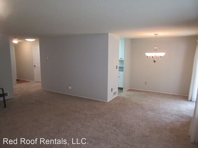 Foto del edificio - 2 br, 2 bath House - 4624 4624 82nd Ave W