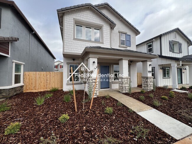 Foto del edificio - Brand New 4bd/3a Rancho Cordova Home-Must See!