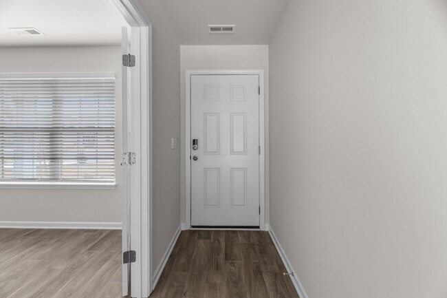 Foto del edificio - 4008 Madeline Farm Blvd