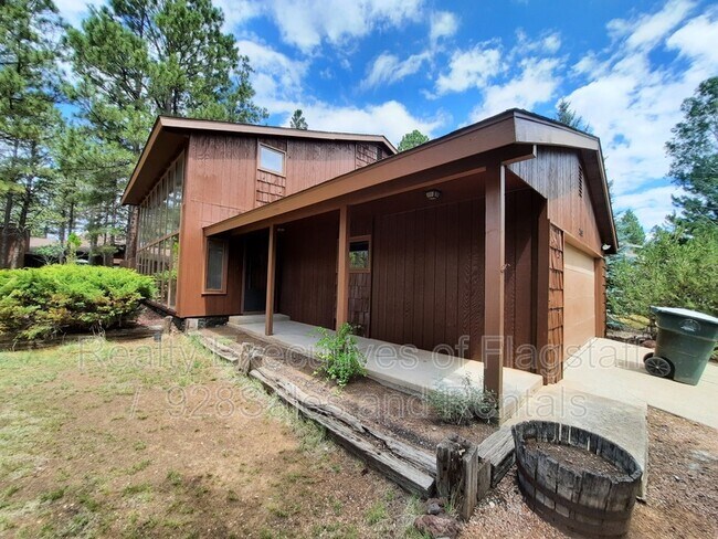Foto del edificio - 2051 N Timberline Rd