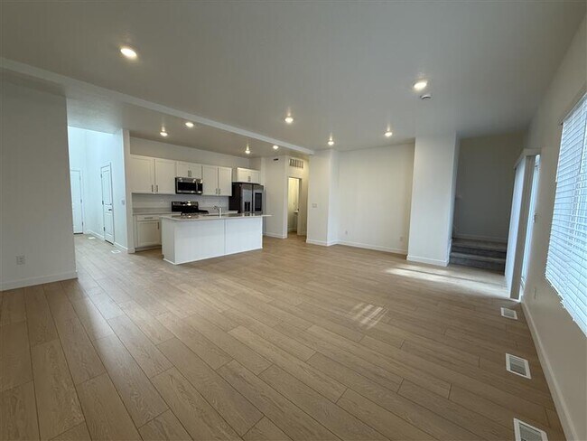 Foto del edificio - 1514 W Bright Eyes Ln