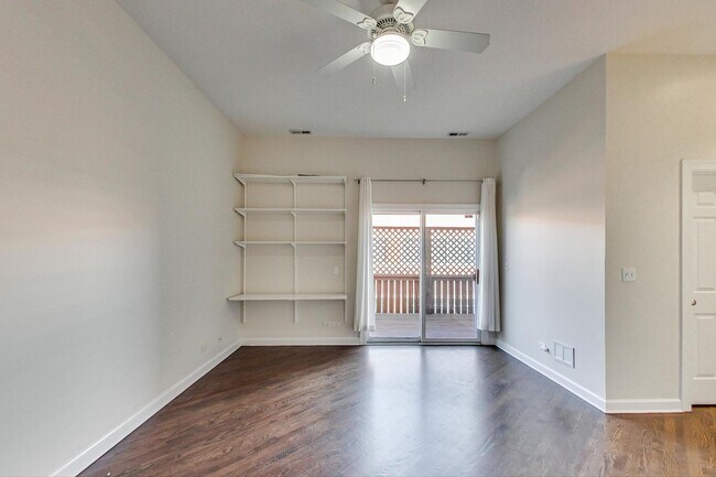 Foto del edificio - 1322 W Fletcher St