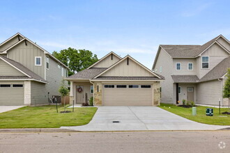 Building Photo - 1125 Elise Ave
