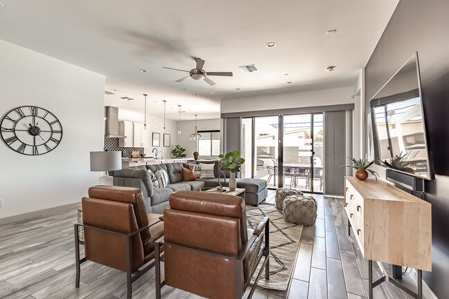 Foto del edificio - 6625 E 6th St