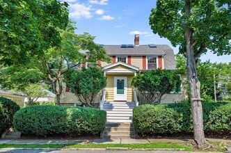 Building Photo - 29 Devereaux St