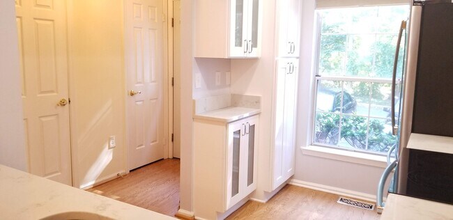 Foto del edificio - 2109 Derby Ridge Ln