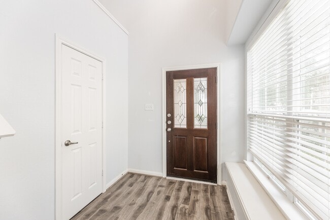 Building Photo - 24662 Folkstone Cir