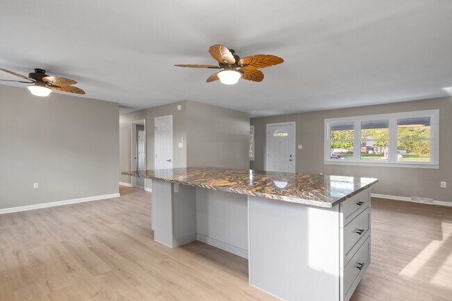 Foto del edificio - 4105 Clyde Ln