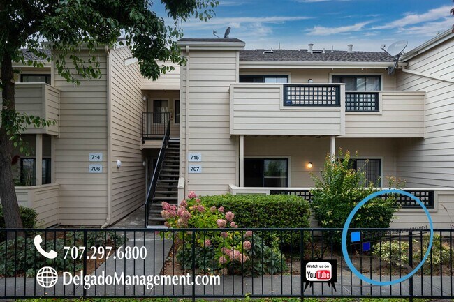 Foto del edificio - Glen Cove Condo Available