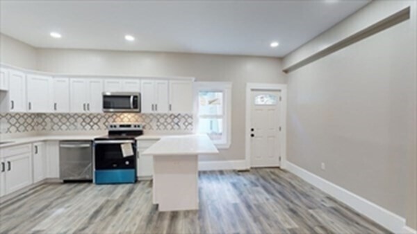 Building Photo - 35 George St