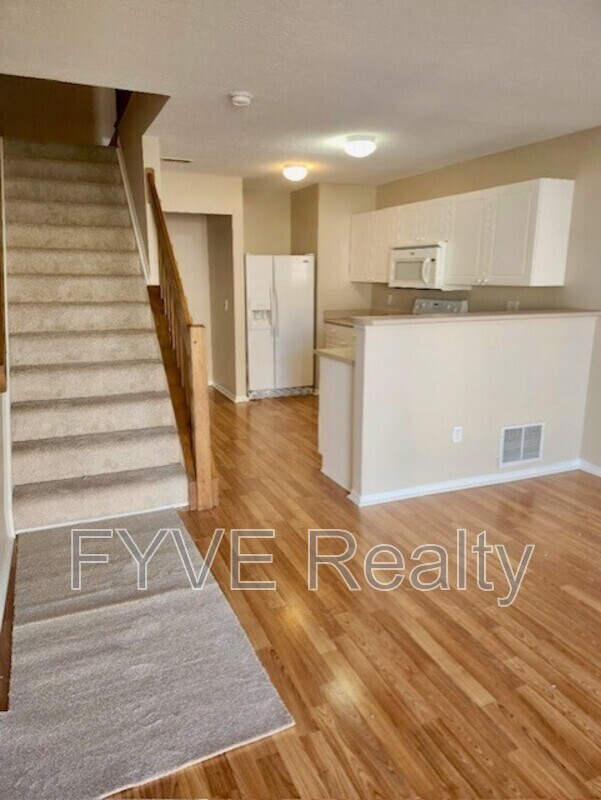 Foto del edificio - 396 Oxford Oak Dr