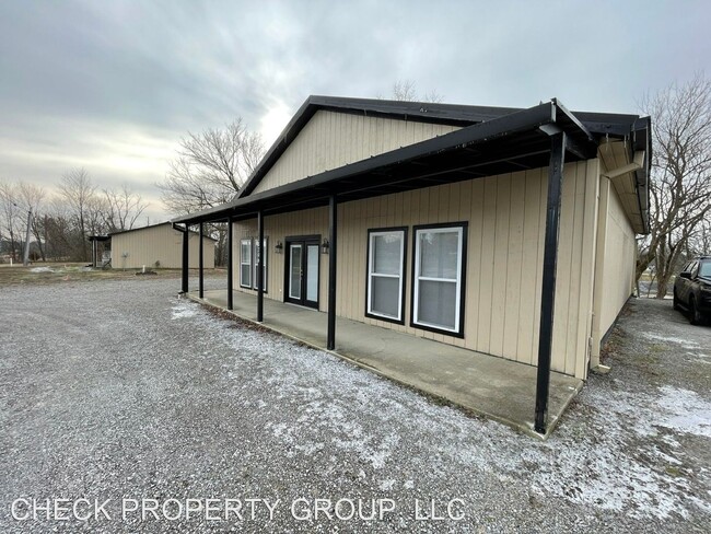 Building Photo - 2 br, 1 bath House - 18206 Shelbyville Road