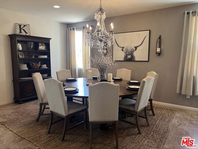Foto del edificio - 22379 Driftwood Ct