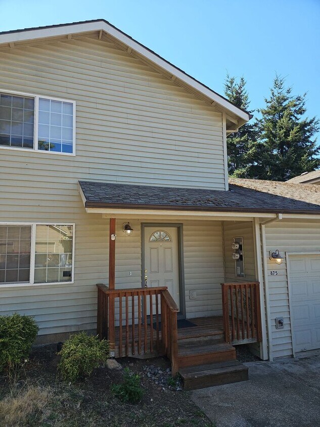 Foto del edificio - 865-875 SW Conastoga St